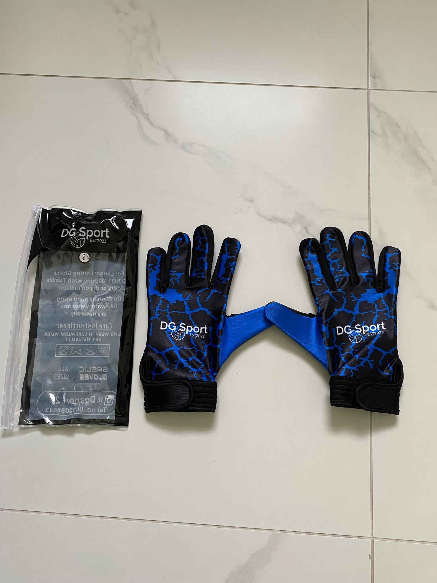 Black and blue lightning gloves