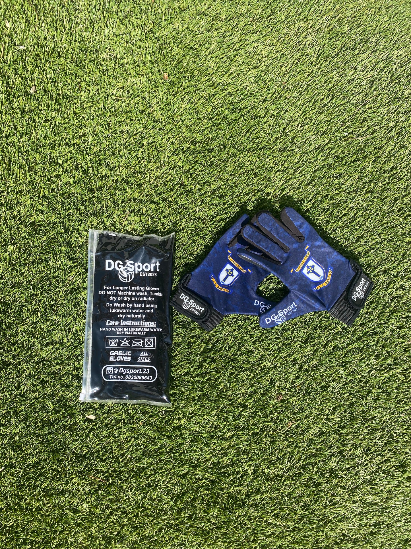 Ratoath GAA New style Navy and light blue glove